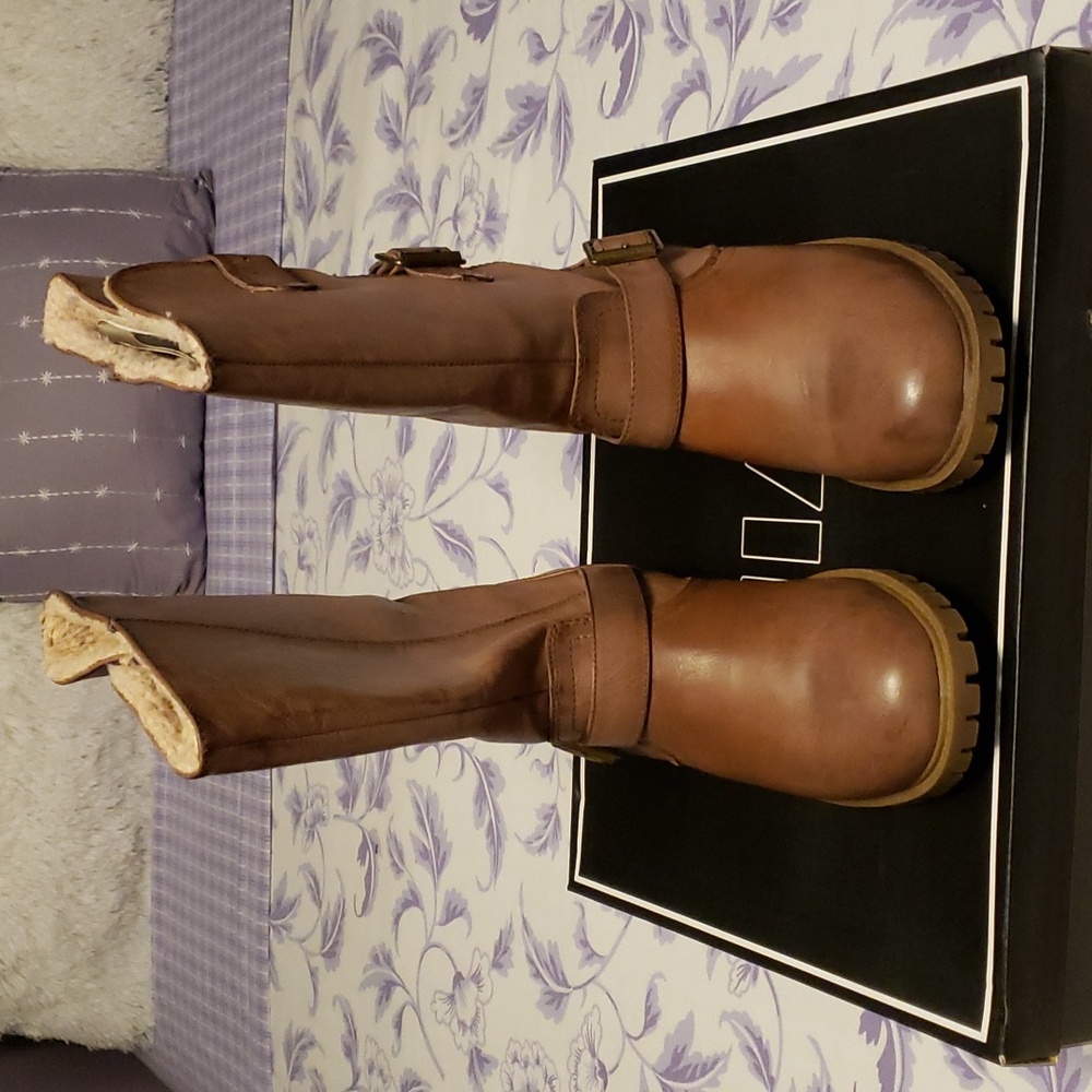 Mia Boots... Size 9M